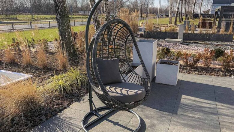 Fotele wiszące – stylowy akcent, który odmienia przestrzeń